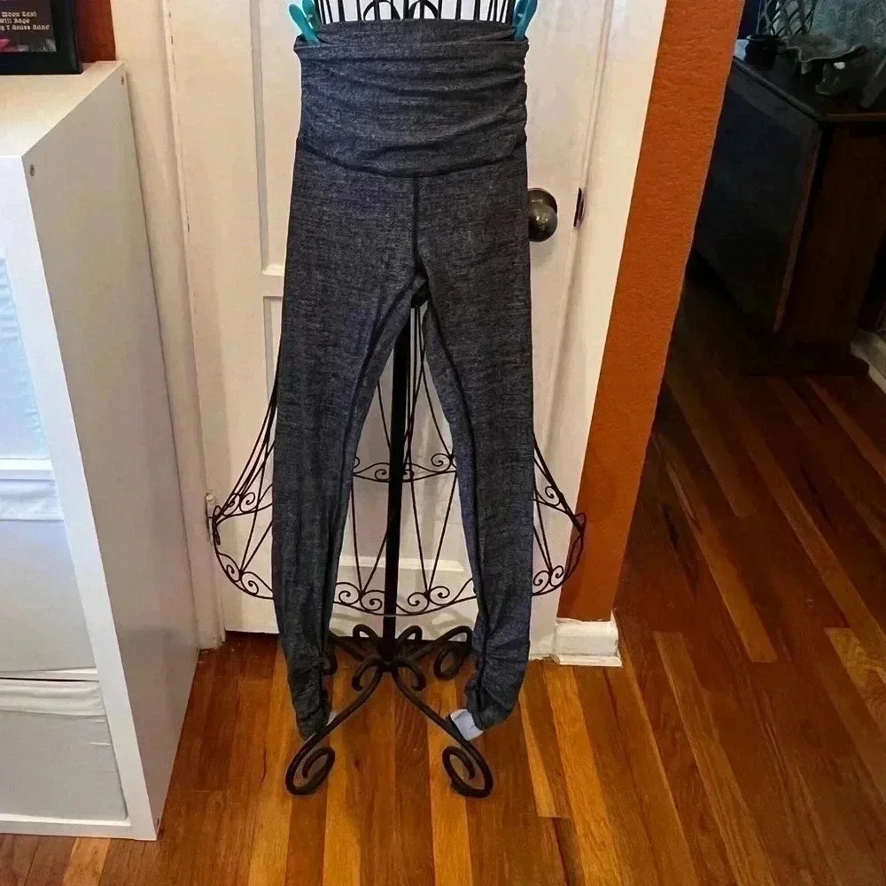 Lululemon Still Mind Tight *28"-Sz 4